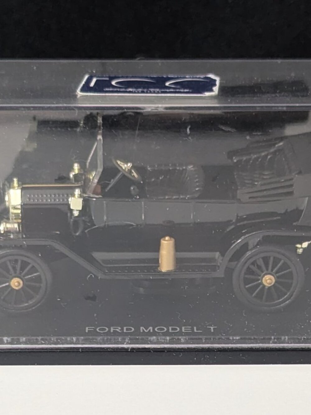 Ford Motor Company Model T die cast with display case